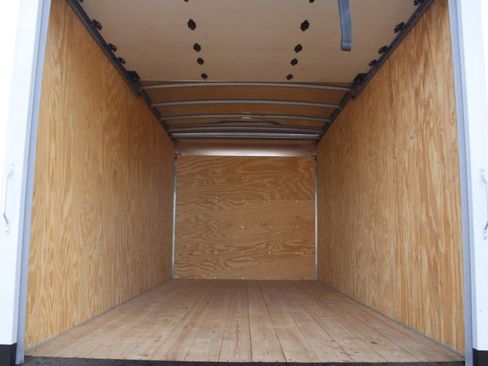 Used 2023 Mercedes-Benz Sprinter 3500 image 5