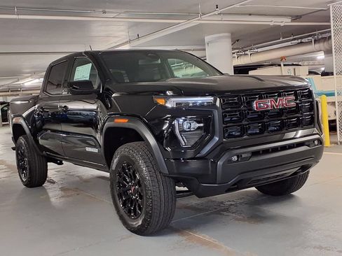 New 2026 GMC Canyon Elevation w/ Convenience Package RWD image 3