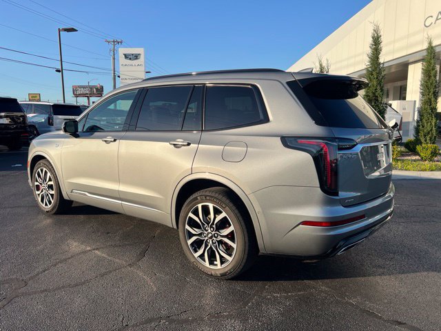 Used 2024 Cadillac XT6 Sport w/ Technology Package AWD/4WD image 3