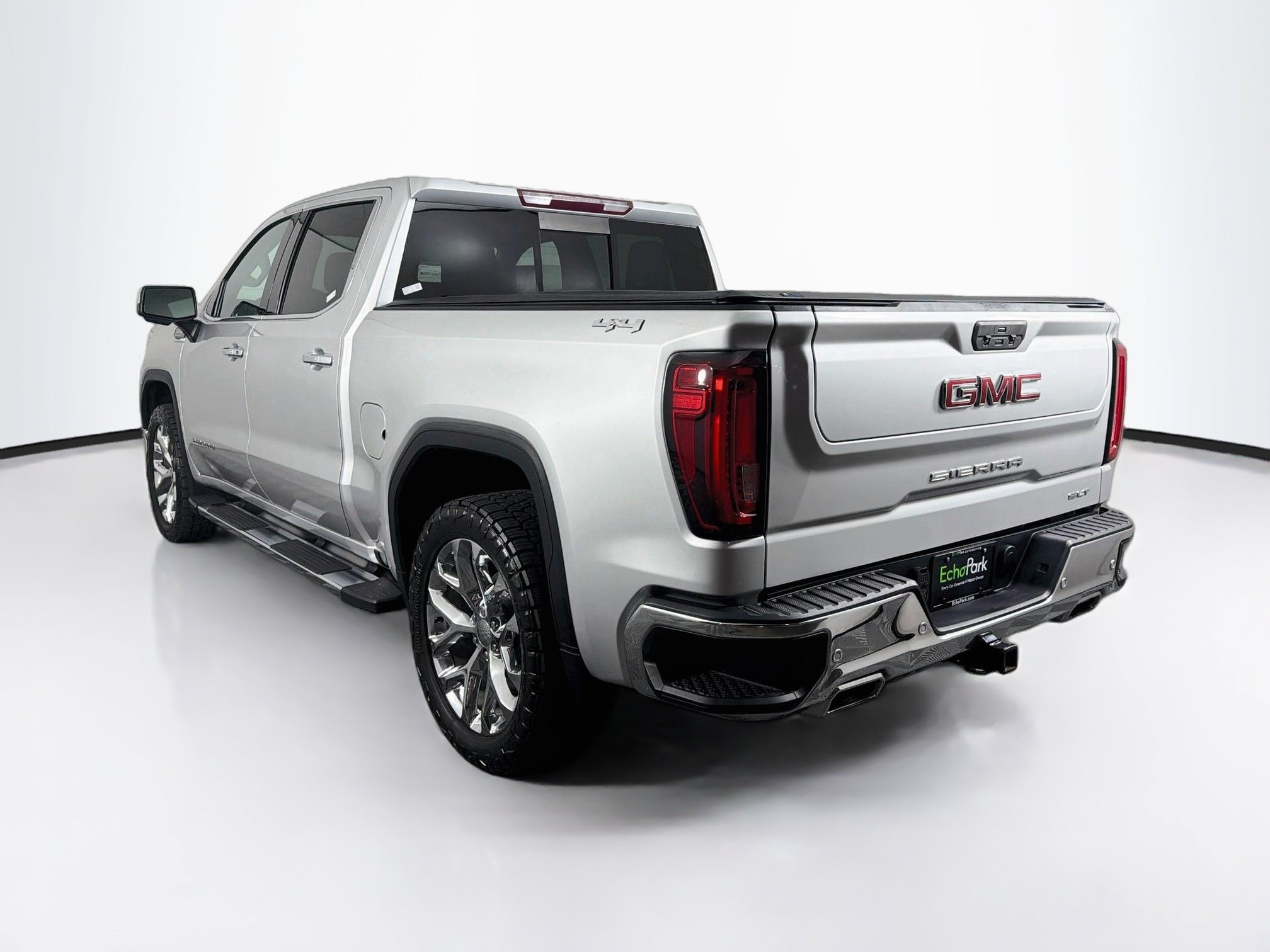 Used 2020 GMC Sierra 1500 SLT w/ SLT Premium Plus Package AWD/4WD image 5