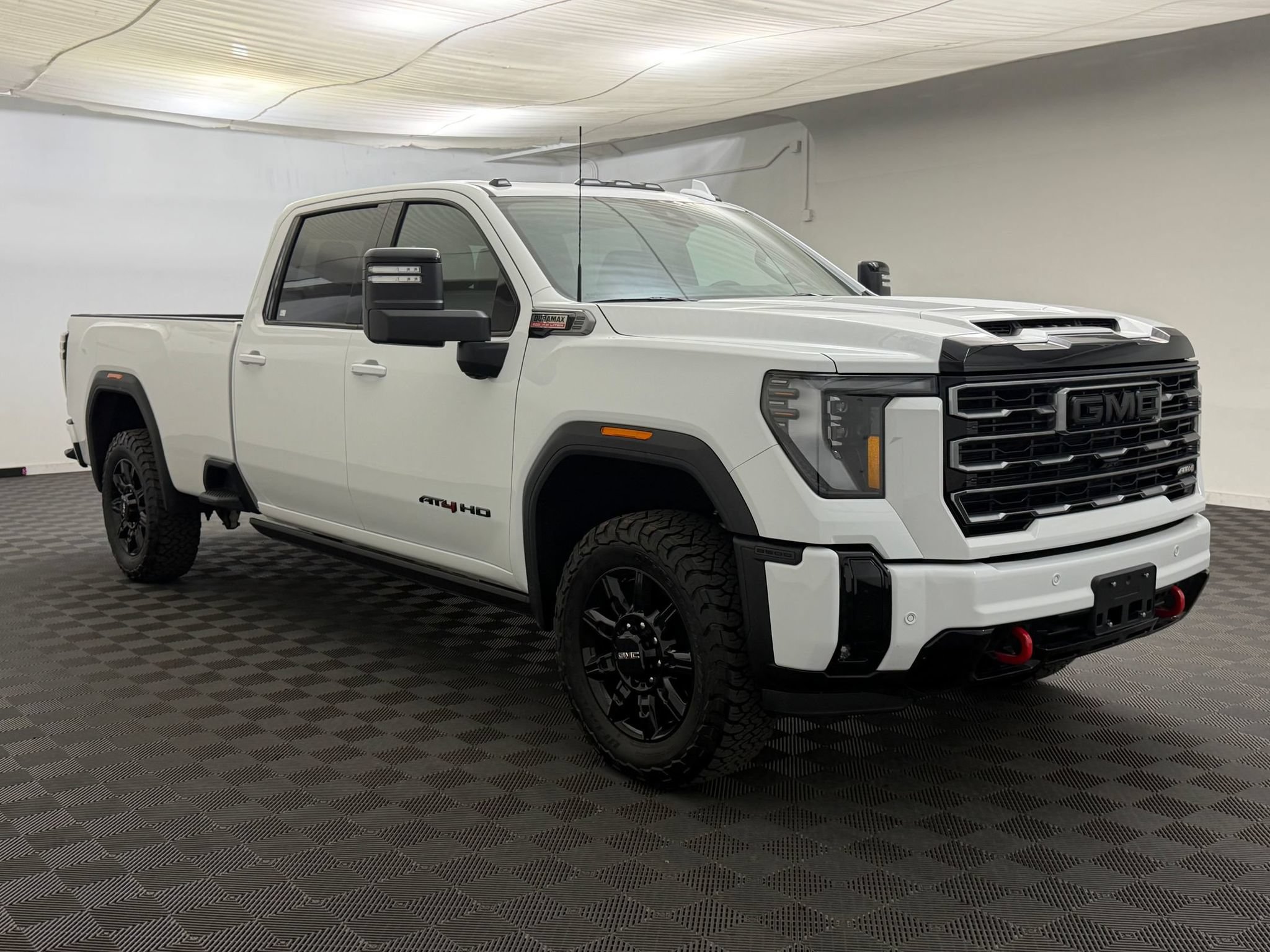 Used 2025 GMC Sierra 3500 AT4 w/ AT4 Premium Plus Package AWD/4WD image 7