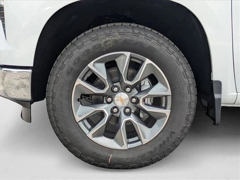 New 2026 Chevrolet Silverado 1500 LT w/ Leather Package image 9