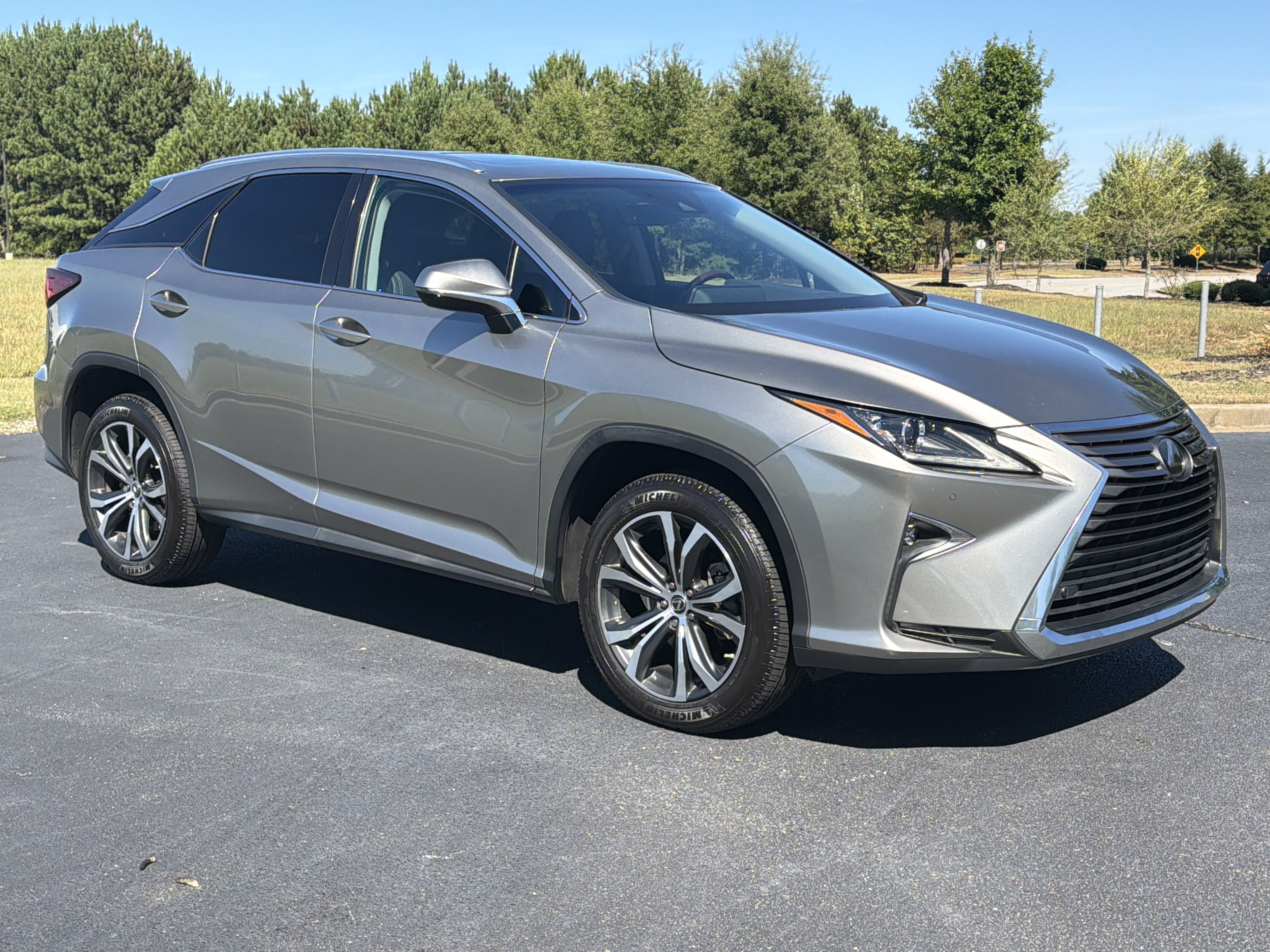 Used 2019 Lexus RX 350 FWD w/ Navigation Package image 2
