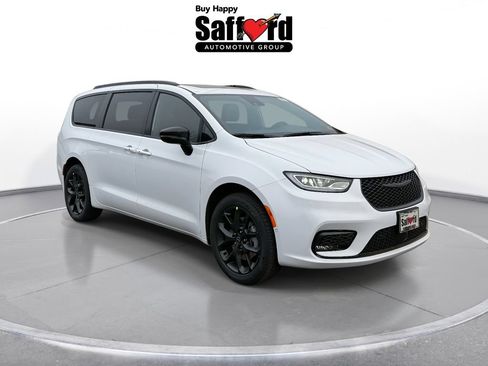 New 2026 Chrysler Pacifica Select w/ S Appearance Package AWD/4WD image 10