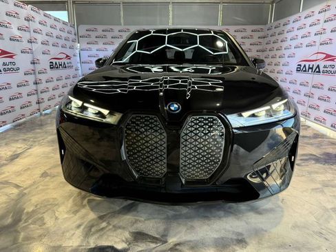 Used 2023 BMW iX xDrive50 w/ Premium Package AWD/4WD image 3