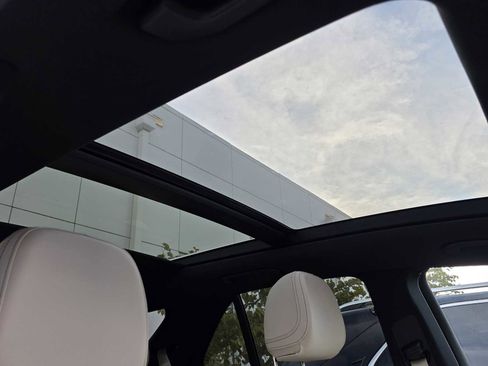 Used 2025 Mercedes-Benz GLE 350 4MATIC image 5