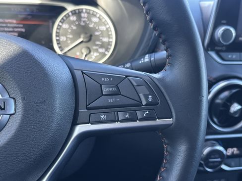 Used 2023 Nissan Sentra SR w/ Midnight Edition Package image 20