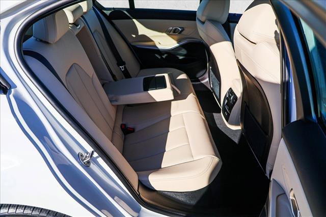 Certified 2023 BMW 330i xDrive Sedan w/ Premium Package AWD/4WD image 25