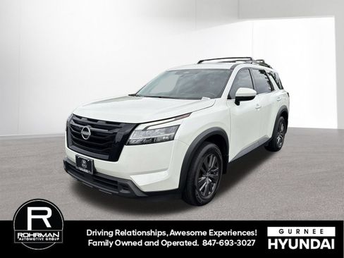 Used 2022 Nissan Pathfinder SV w/ SV Premium Package AWD/4WD image 5