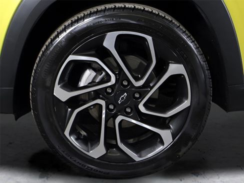 Used 2024 Chevrolet Trax RS image 19