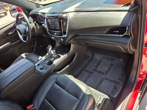 Certified 2023 Chevrolet Traverse RS FWD image 17