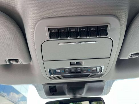 Used 2024 Ford F250 Lariat w/ Lariat Ultimate Package AWD/4WD image 34