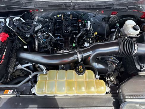 Used 2021 Ford Expedition XLT RWD image 17