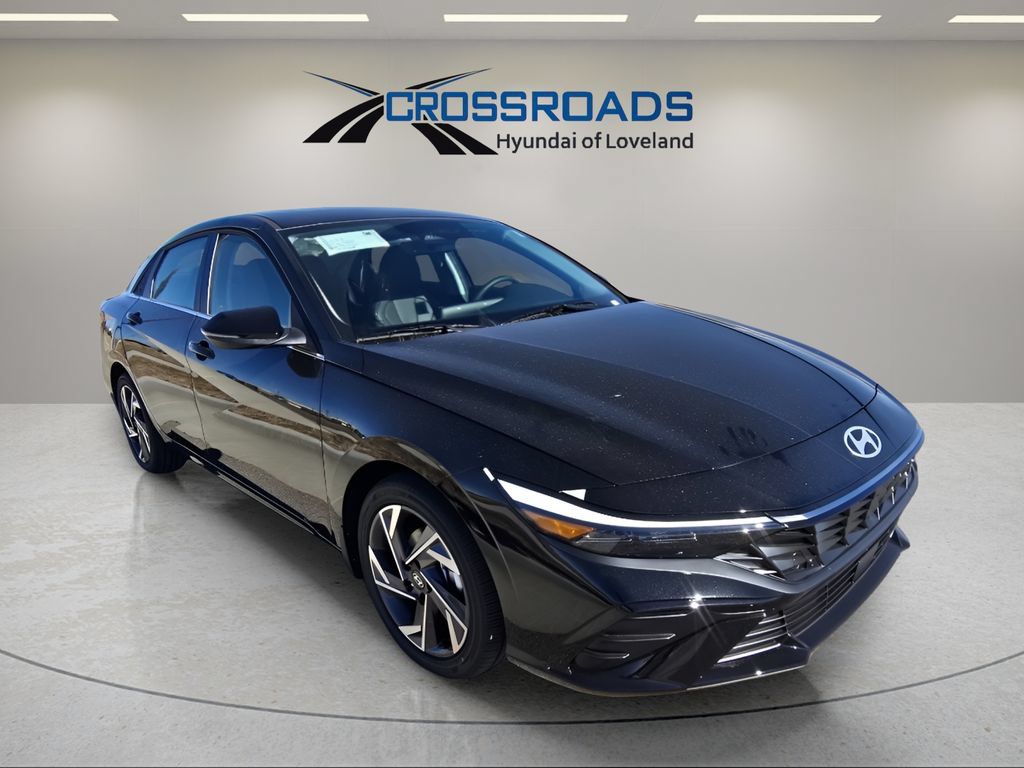 New 2026 Hyundai Elantra Limited FWD image 8