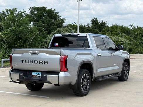 Used 2024 Toyota Tundra Limited AWD/4WD image 4