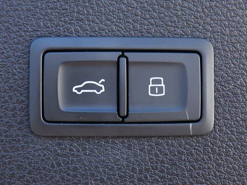 Used 2019 Audi Q5 Premium Plus w/ Premium Plus Package image 27