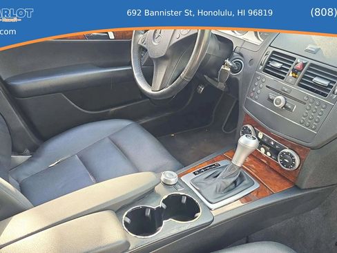 Used 2009 Mercedes-Benz C 300 Sedan image 15
