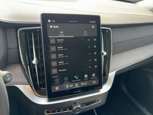 New 2026 Volvo XC90 B5 Ultra w/ Protection Package image 21