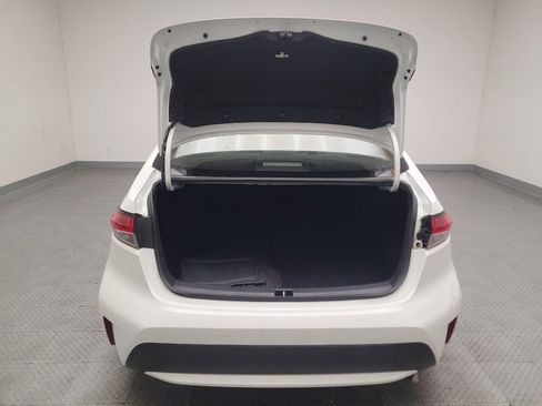 Used 2020 Toyota Corolla LE FWD image 29
