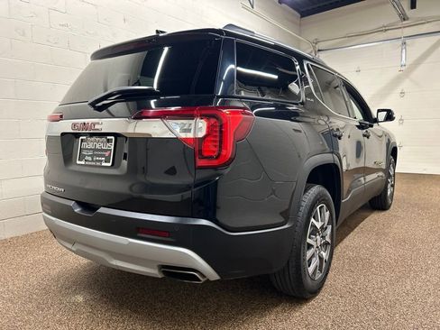 Used 2023 GMC Acadia SLE w/ Driver Convenience Package FWD image 2