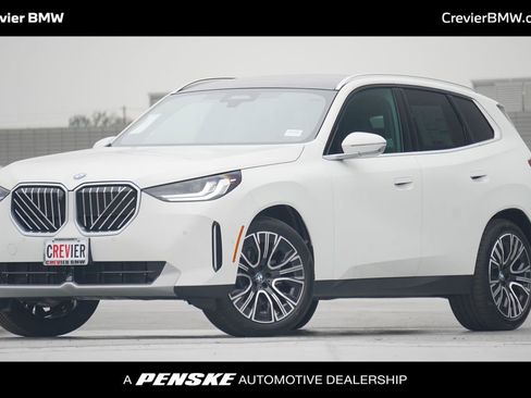 Used 2025 BMW X3 xDrive30i w/ Premium Package image 1