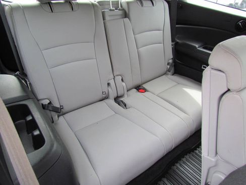 Used 2017 Honda Pilot EX-L image 16