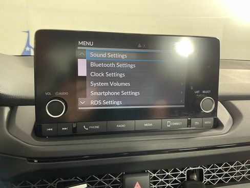 Certified 2024 Honda Accord EX image 28