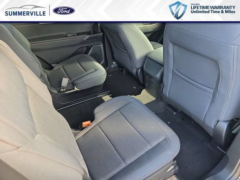 New 2026 Ford Explorer Active RWD image 13
