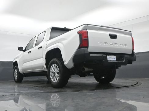 Used 2025 Toyota Tacoma SR image 57