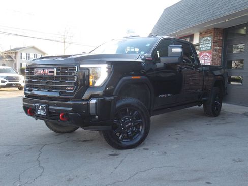 Used 2024 GMC Sierra 2500 AT4 w/ AT4 Premium Plus Package image 42