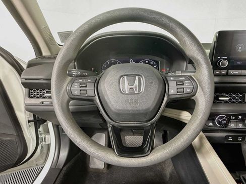 Used 2023 Honda Accord EX image 17