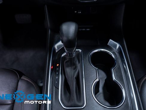 Used 2023 Chevrolet Traverse High Country image 15