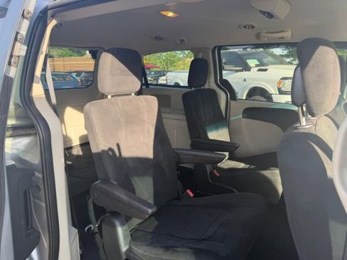 Used 2011 Dodge Grand Caravan Express w/ PWR Window Group FWD image 13