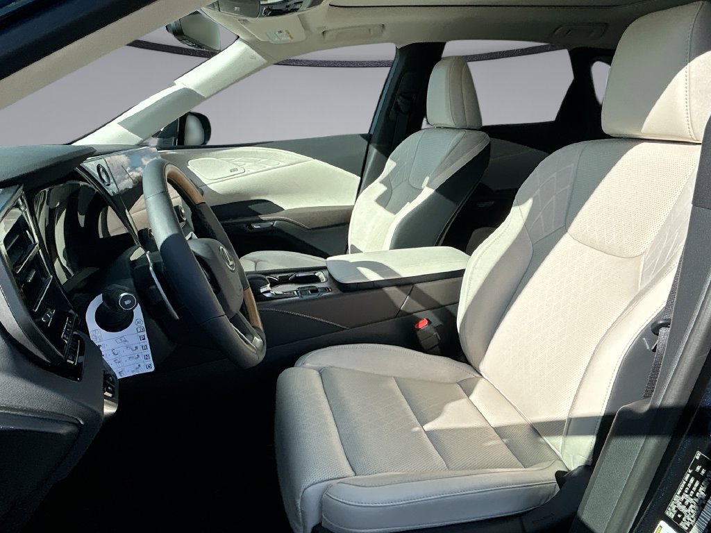 New 2026 Lexus RX 350 FWD w/ Convenience Package image 3
