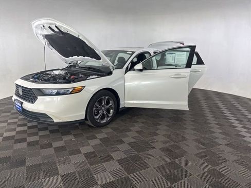 Certified 2024 Honda Accord EX image 14