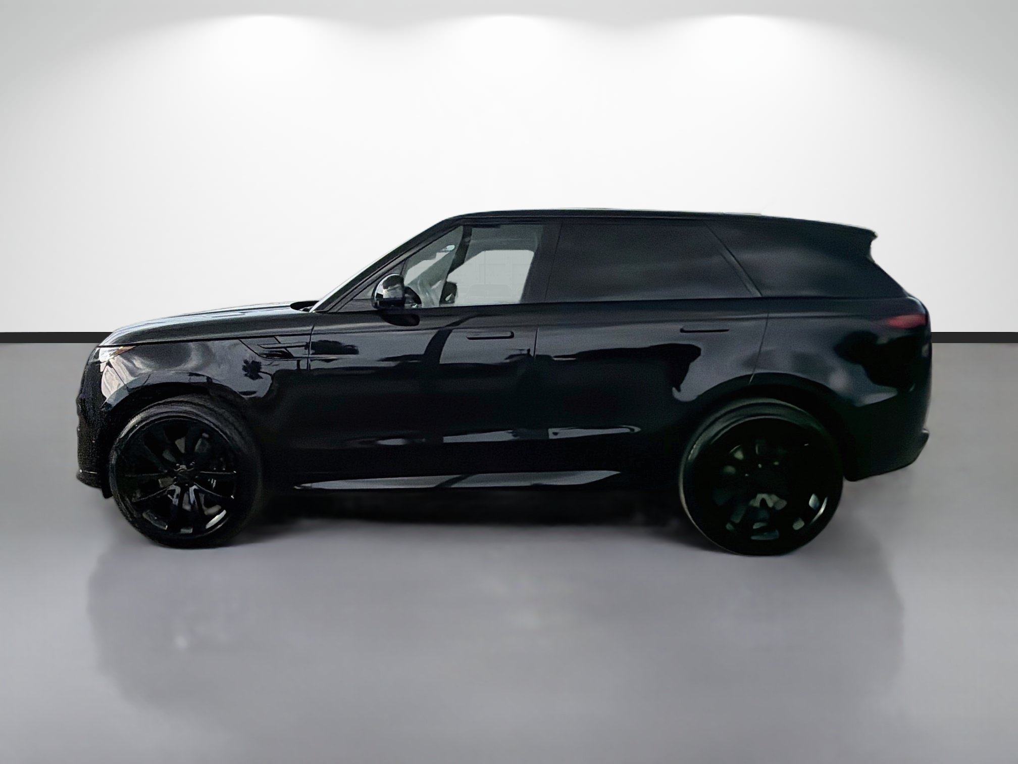 New 2027 Land Rover Range Rover Sport Dynamic SE AWD/4WD image 2