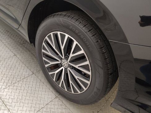 Used 2021 Volkswagen Jetta SE FWD image 31