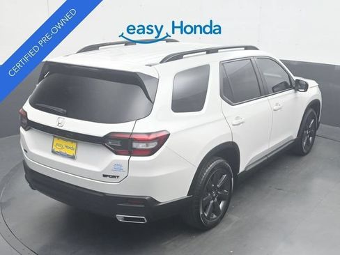 Certified 2025 Honda Pilot Sport image 25