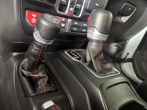 Used 2023 Jeep Wrangler Unlimited Rubicon 4xe image 17