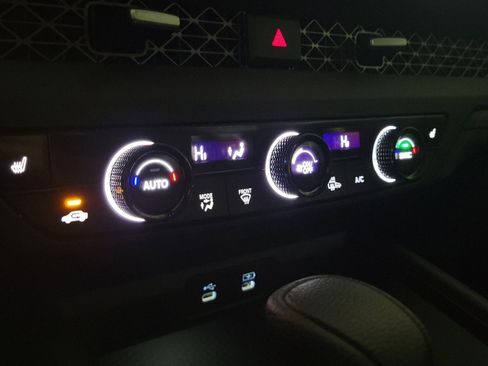 Certified 2023 Honda Accord EX image 29