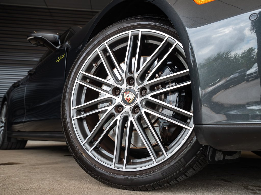 Certified 2023 Porsche Panamera 4S AWD/4WD image 11