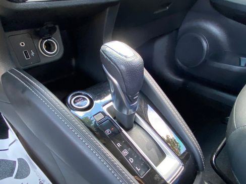 Used 2020 Nissan Kicks SR w/ SR Premium Package image 56