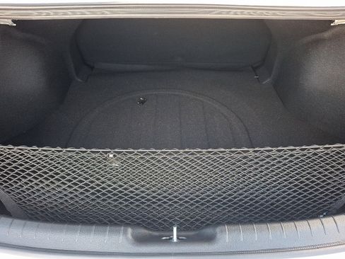 Certified 2025 Hyundai Elantra Sport image 28