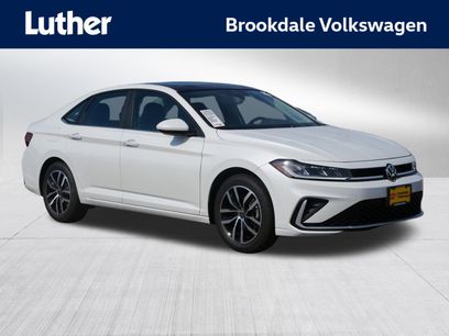 New 2025 Volkswagen Jetta SE