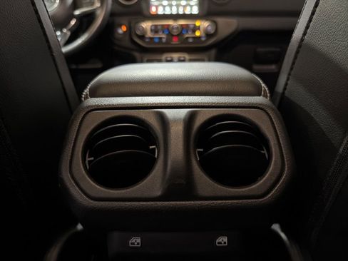 Used 2022 Jeep Wrangler Unlimited Sahara w/ Cold Weather Group image 28