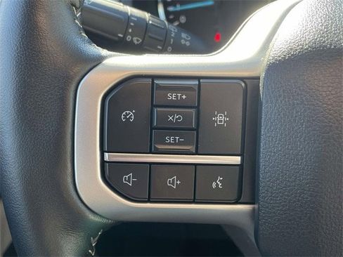 Certified 2024 Ford Expedition XLT image 20