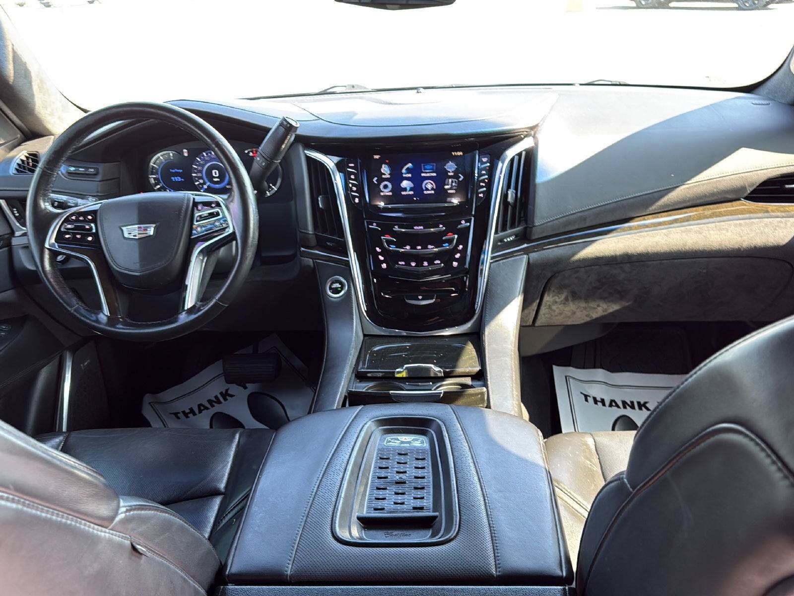 Used 2017 Cadillac Escalade ESV Platinum AWD/4WD image 42