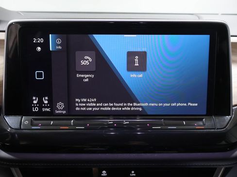 Used 2025 Volkswagen Atlas SE AWD/4WD image 32