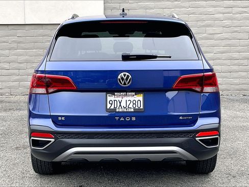 Certified 2022 Volkswagen Taos SE w/ Driver Assistance Package image 3