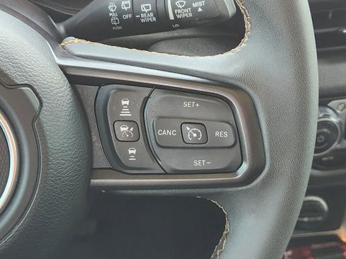 Used 2024 Jeep Wrangler Unlimited Sport AWD/4WD image 27